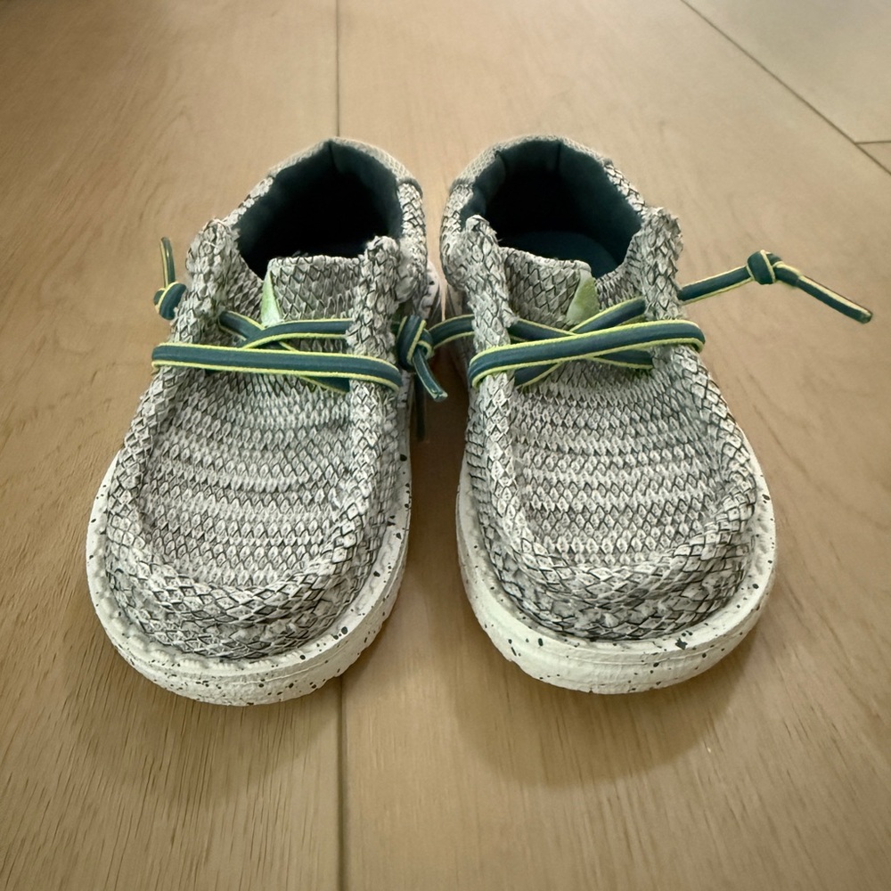 HeyDude Wally Toddler Heathered Mesh Size 6 / EU 22